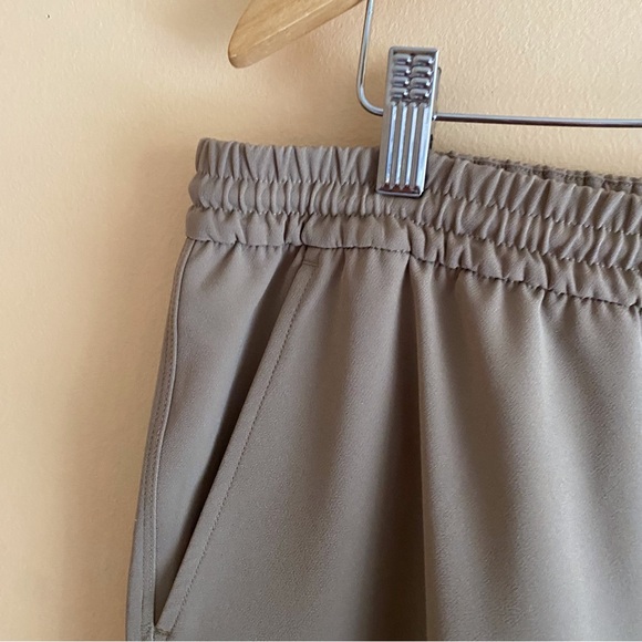 Athleta Promenade High Rise Cargo Pant Woman XL Tan Wide Leg Coastal Office 2024 - Picture 4 of 16